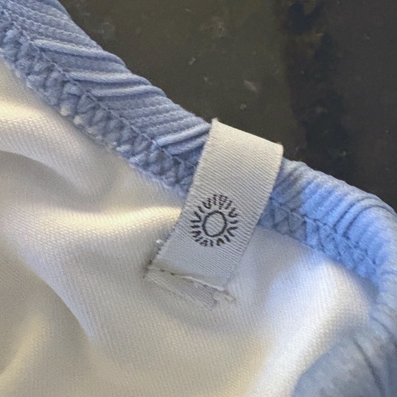 Rhythm bikini top in a "lite blue" ribbed - sz M - Picture 7 of 10